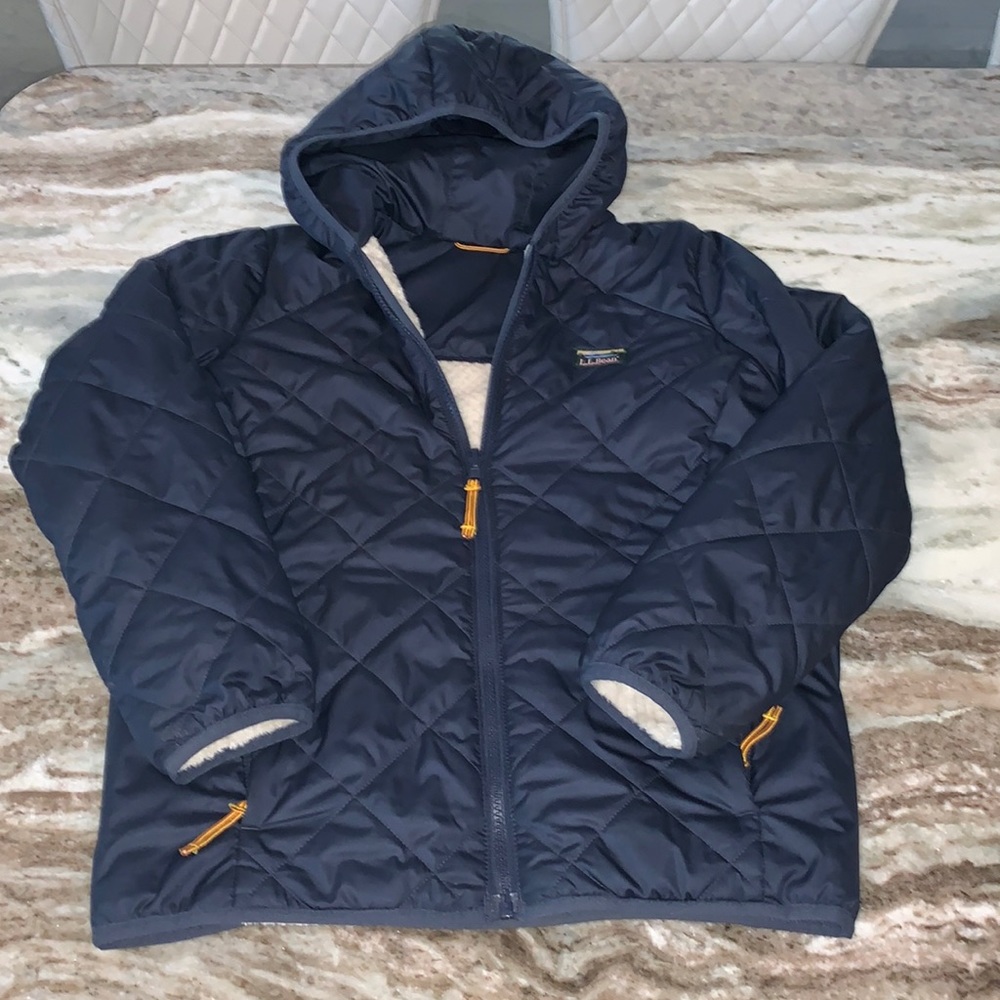 EUC LL Bean lined jacket with zipper, pockets and a hood.  Size 10/12.